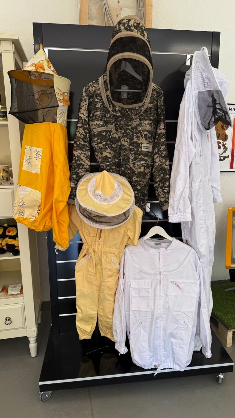 Neue Schutzkleidung eingetroffen